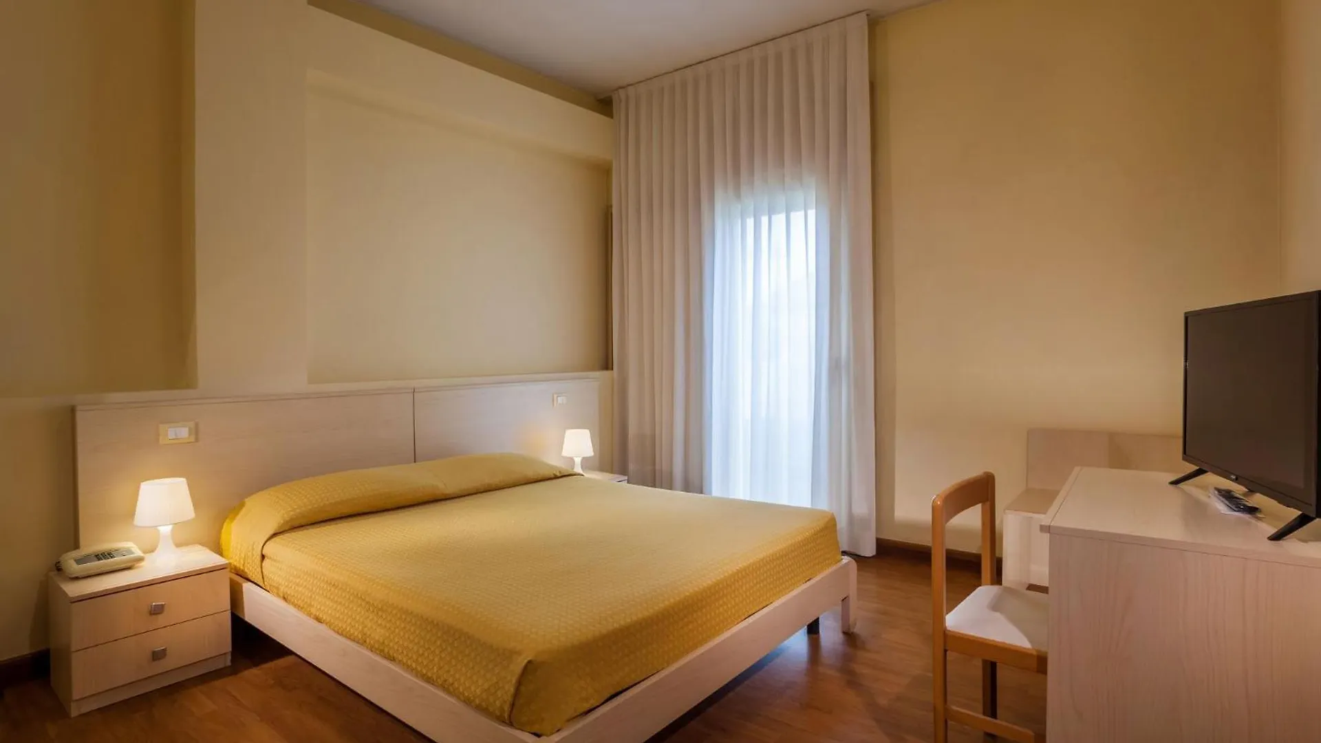 ***  Hotel B&B Risorta Abano Terme Italy